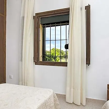 1 Tp - Esclanya Villa